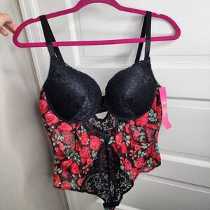 Black Fuchsia by Secret Lace Floral Bodysuit 3X Red Black NWT